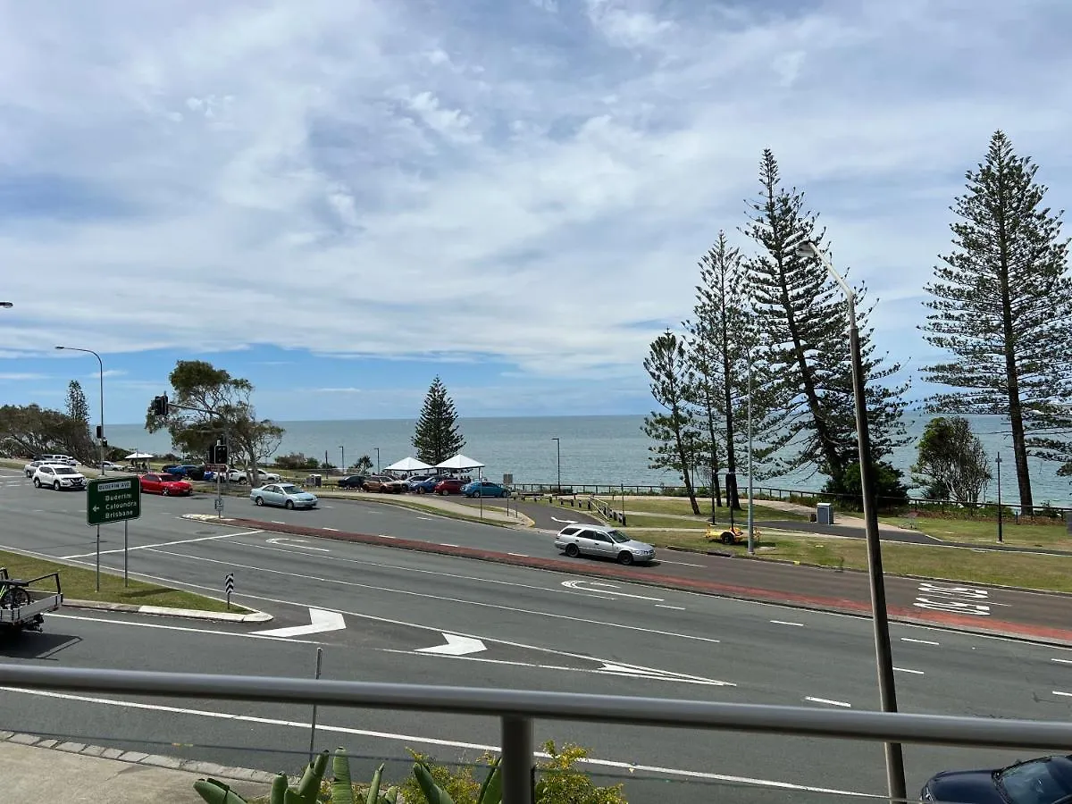Appartement Stylish Getaway, Beach Views, 2 Mins From Shops Mooloolaba